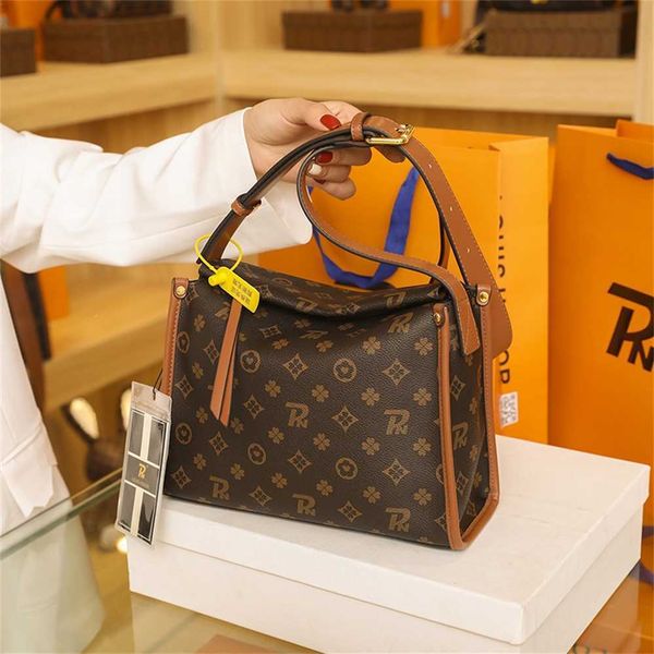 designer handbag store 60% off counter women's bag messenger versatile small square new old flower classic fashion large capacity shoul
designer handbag store 60% off counter women's bag messenger versatile small square new old flower classic fashion large capacity shoul