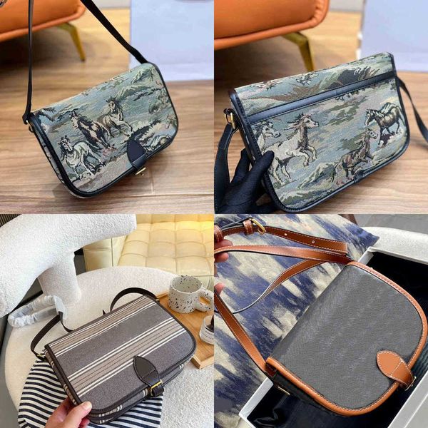 evening new shoulder bags designer vintagesaddle bag messenger bags womens handbag luxurious square shoulder crossbody bags lady embroidery
evening new shoulder bags designer vintagesaddle bag messenger bags womens handbag luxurious square shoulder crossbody bags lady embroidery