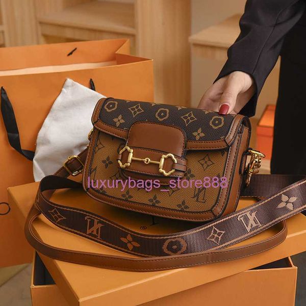 the factory sells wholesale handbags y advanced sense bag for women 2023 new niche dign old flower single shoulder small square saddle diago
the factory sells wholesale handbags y advanced sense bag for women 2023 new niche dign old flower single shoulder small square saddle diago