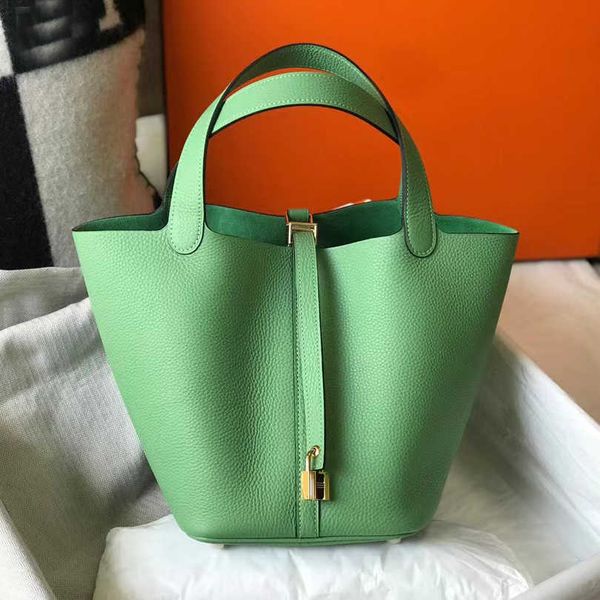 original edition 7a h home designer picotin lock bags layer togo kraft vegetable basket bag lychee pattern versatile bucket leather largecap
original edition 7a h home designer picotin lock bags layer togo kraft vegetable basket bag lychee pattern versatile bucket leather largecap