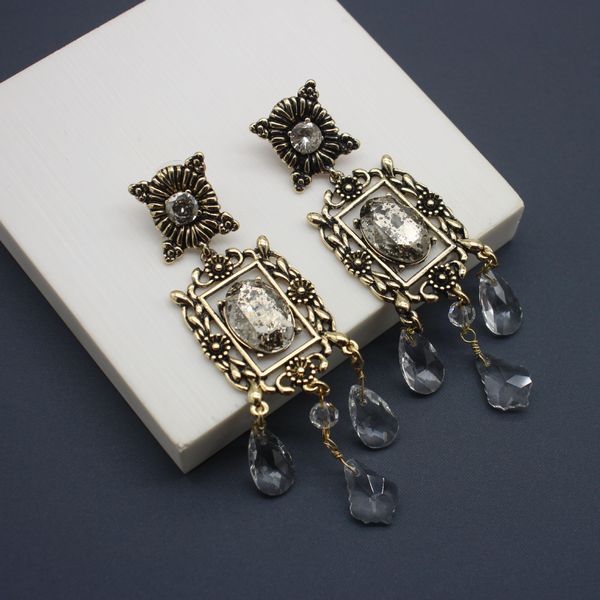 european and american new starry dangle grey glass rhinestone earrings exaggerated sweeping shoulder style retro minority jewelry, Silver
european and american new starry dangle grey glass rhinestone earrings exaggerated sweeping shoulder style retro minority jewelry, Silver