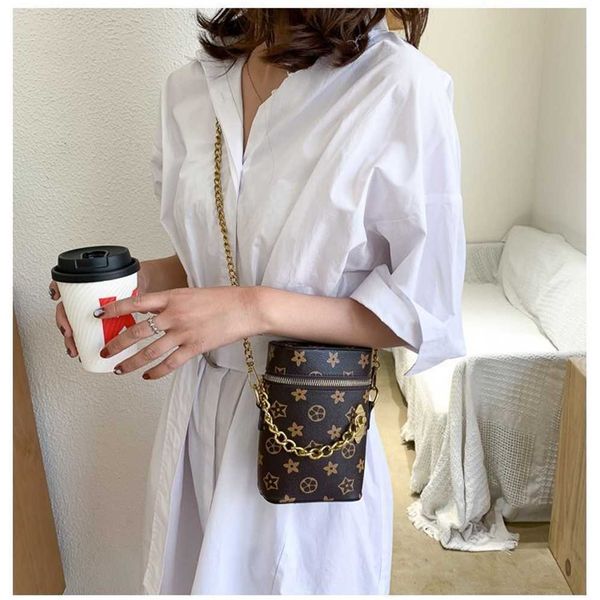79% off bags outlet store autumn new one shoulder fashion crossbody red women's bucket bag
79% off bags outlet store autumn new one shoulder fashion crossbody red women's bucket bag
