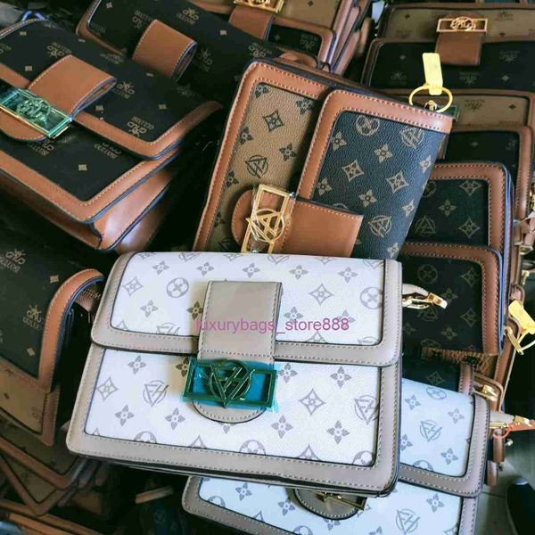 the factory sells wholesale handbags y high-grade women's bag with soft handle classic small flap pocket zipper printed buckle
the factory sells wholesale handbags y high-grade women's bag with soft handle classic small flap pocket zipper printed buckle