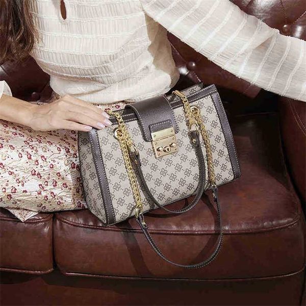 2023 bags clearance outlets evening bags 2023 new women's bag classic fashion printing buckle chain strap sling one shoulder messenger
2023 bags clearance outlets evening bags 2023 new women's bag classic fashion printing buckle chain strap sling one shoulder messenger