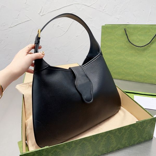 shoulder bag fashion handbags large capacity crossbody bags metal hardware letter hasp genuine leather interior zipper pocket adjustable str
shoulder bag fashion handbags large capacity crossbody bags metal hardware letter hasp genuine leather interior zipper pocket adjustable str