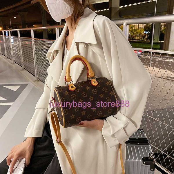 store bags are sold y 2023 new fashion small advanced sense pillow women's portable autumn and winter online red versatile cross-body
store bags are sold y 2023 new fashion small advanced sense pillow women's portable autumn and winter online red versatile cross-body