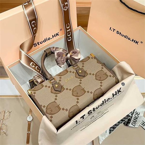 60% off handbags online usa new leather handbag with high sense the small crowd wide strap single shoulder messenger bag
60% off handbags online usa new leather handbag with high sense the small crowd wide strap single shoulder messenger bag