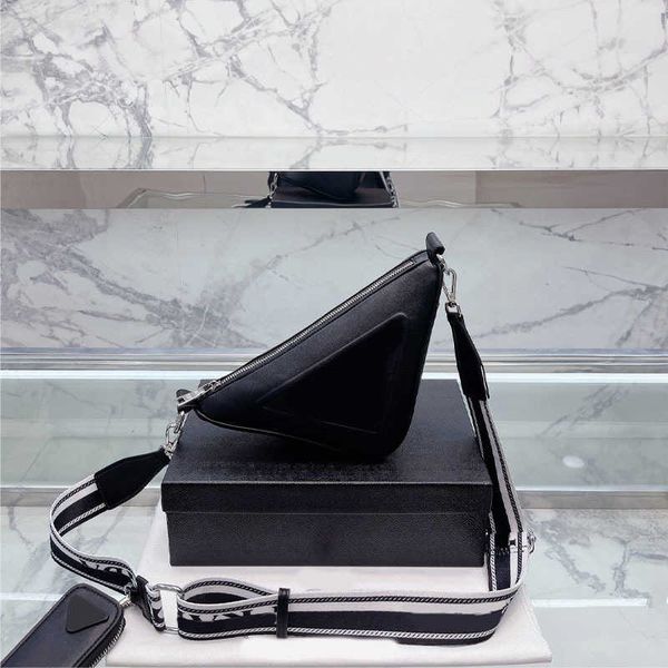 2 in 1 designer bags shoulder crossbody bags triangle lyxurys handbag purse wallet shoulder strap fashion letters composite wallets 220908
2 in 1 designer bags shoulder crossbody bags triangle lyxurys handbag purse wallet shoulder strap fashion letters composite wallets 220908