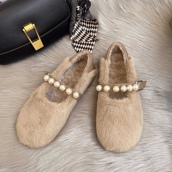 sandals 2023 women warm flat shoes fashion pearl decoration furry shoes female casual soft sole loafers slip on female cotton shoes g230207, Black
sandals 2023 women warm flat shoes fashion pearl decoration furry shoes female casual soft sole loafers slip on female cotton shoes g230207, Black