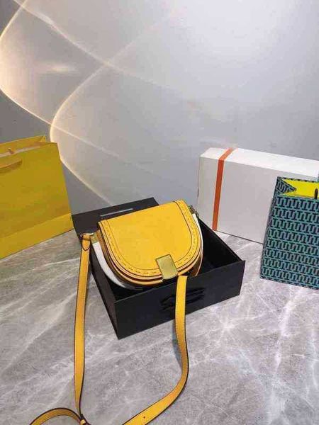 fbag evening bag shoulder bag women leather crossbody saddle wallet travel handbag fashion simple messenger ladies cross body purses 1127
fbag evening bag shoulder bag women leather crossbody saddle wallet travel handbag fashion simple messenger ladies cross body purses 1127