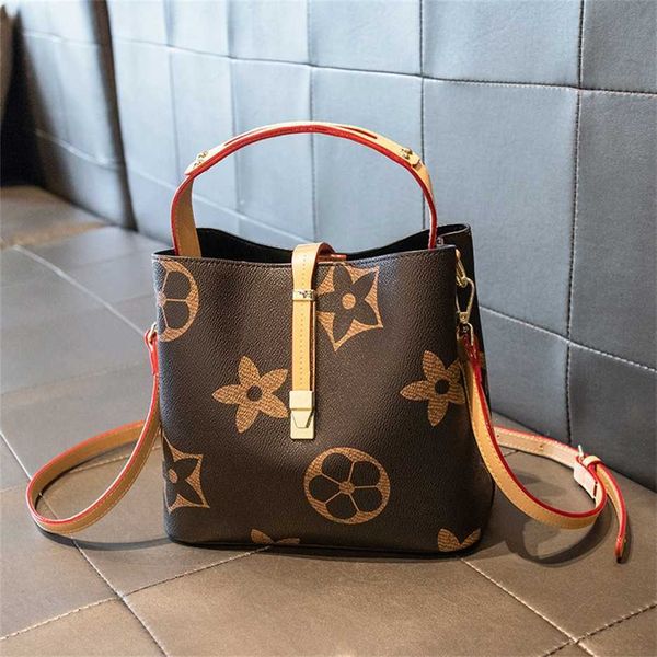 60% off handbags online usa bucket light and extravagant printed hand network red live broadcast versatile diagonal bag
60% off handbags online usa bucket light and extravagant printed hand network red live broadcast versatile diagonal bag