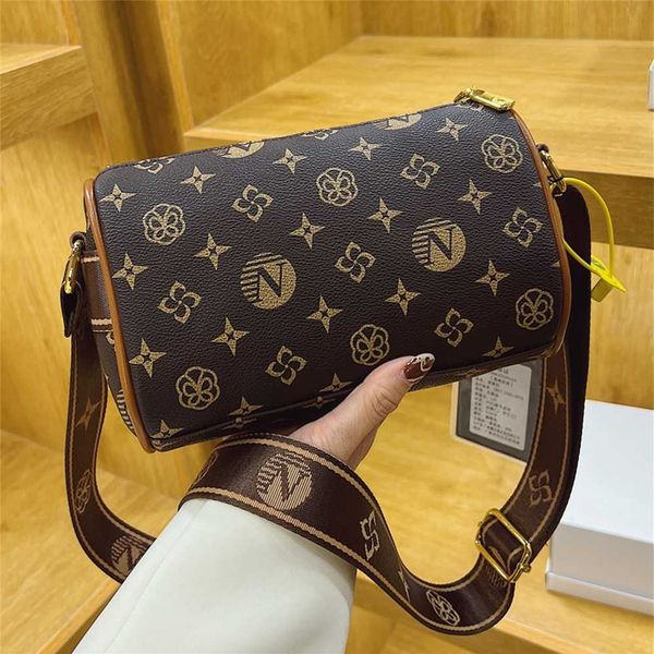 79% off bags outlet store family summer women's new fashion broadband messenger feeling versatile pillow small square bag
79% off bags outlet store family summer women's new fashion broadband messenger feeling versatile pillow small square bag
