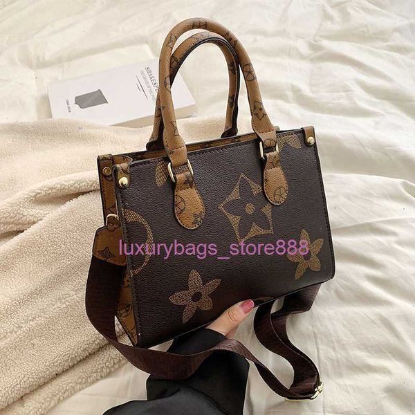 store handbag 95% off clearance wholesale women's bag tote old flower net red large capacity versatile shoulder wide belt fashion
store handbag 95% off clearance wholesale women's bag tote old flower net red large capacity versatile shoulder wide belt fashion
