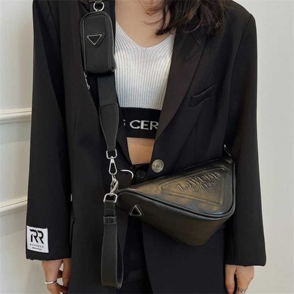 2023 bags clearance outlets ins messenger women's summer new fashion casual shoulder for lovers solid color mobile phone bag
2023 bags clearance outlets ins messenger women's summer new fashion casual shoulder for lovers solid color mobile phone bag