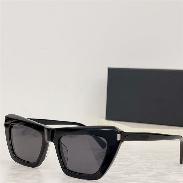 Hot Retro Eyewear Womens for Women Square Cat Eye Design Ladies Sunglasses Fashion Sun Glasses Uv400 Protect Lenses Come with Original Case
Hot Retro Eyewear Womens for Women Square Cat Eye Design Ladies Sunglasses Fashion Sun Glasses Uv400 Protect Lenses Come with Original Case