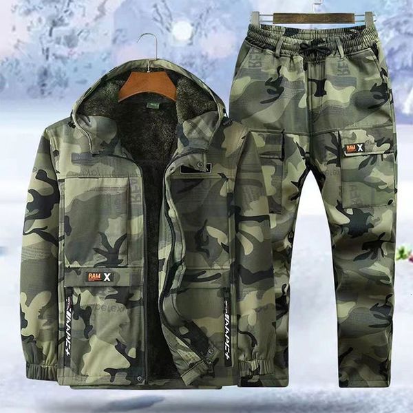 men's tracksuits men's thickened wear-resistant camouflage suit warm and cold proof winter plush labor protection suit constructio, Gray
men's tracksuits men's thickened wear-resistant camouflage suit warm and cold proof winter plush labor protection suit constructio, Gray