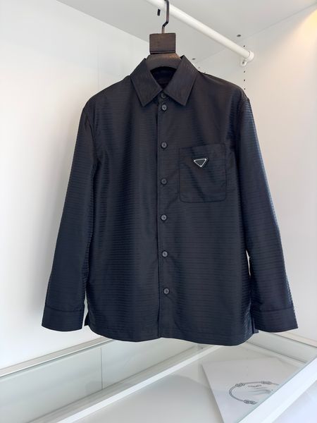 2023 men's spring and summer straight shirt full letter coat lapel shirt style~designer european size, White;black
2023 men's spring and summer straight shirt full letter coat lapel shirt style~designer european size, White;black