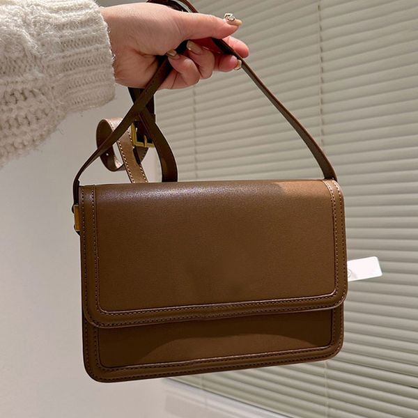 solferino cross body bag tofu genuine leather shoulder flip handbags underarm women bags handbag purse pouch wallet clamshell metal letter a
solferino cross body bag tofu genuine leather shoulder flip handbags underarm women bags handbag purse pouch wallet clamshell metal letter a