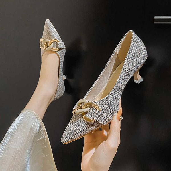 sandals large size 34-43 metal chain weave pumps woman mary janes knitted talon femme pointed toe thin high heels shoes for women 2022 g2302, Black
sandals large size 34-43 metal chain weave pumps woman mary janes knitted talon femme pointed toe thin high heels shoes for women 2022 g2302, Black