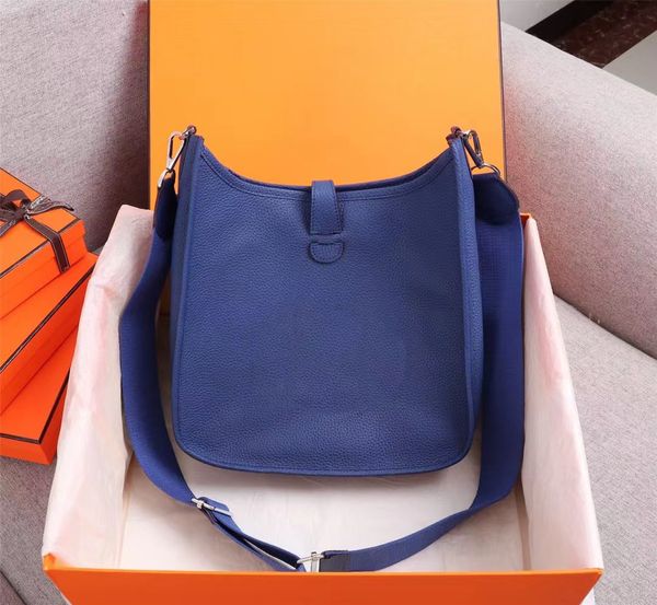 fashion style messenger bag shoulder bag large capacity 8 color optional leather bag bucket bag handbag
fashion style messenger bag shoulder bag large capacity 8 color optional leather bag bucket bag handbag
