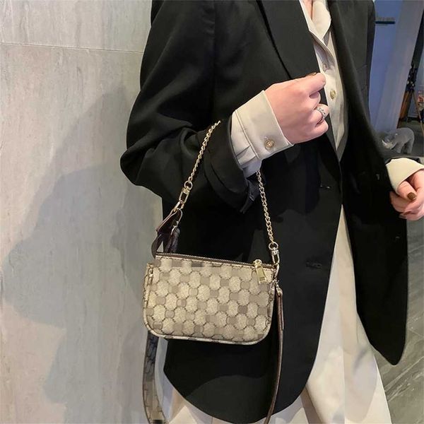 60% off handbags online usa off women's bag new single shoulder bag fashion versatile printed hand diagonal chain small square handbags
60% off handbags online usa off women's bag new single shoulder bag fashion versatile printed hand diagonal chain small square handbags