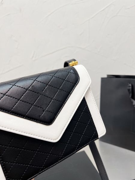 shopping bag autumn and winter fashion women bag designer bag luxury one shoulder handheld crossbody black and white splice retro college br
shopping bag autumn and winter fashion women bag designer bag luxury one shoulder handheld crossbody black and white splice retro college br