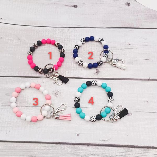 wholesale of new key withholding leopard print silicone bracelet for foreign trade, Silver
wholesale of new key withholding leopard print silicone bracelet for foreign trade, Silver