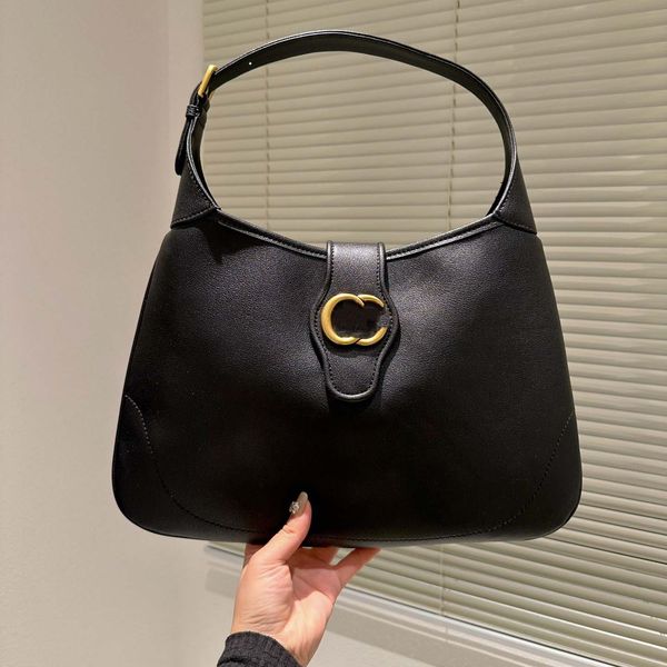 bags totes handbag designer bag comen classic imitation brand stitching solid color letter buckle shoulder bag versatile commuter party dinn
bags totes handbag designer bag comen classic imitation brand stitching solid color letter buckle shoulder bag versatile commuter party dinn