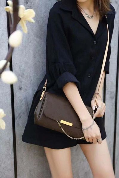 luxurys brand shoulder evening bags women pu leather messenger bag purse fashion handbags woman shoulder wallet lady handbag tote size :25*1
luxurys brand shoulder evening bags women pu leather messenger bag purse fashion handbags woman shoulder wallet lady handbag tote size :25*1