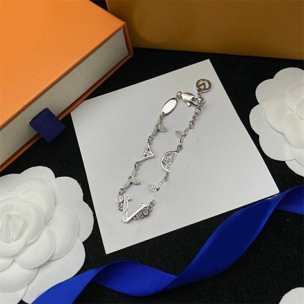 link flower bracelet luxury jewelry women designer charm bracelet leather bangle popular vintage love flower pulsera famous letters elegant, Golden;silver
link flower bracelet luxury jewelry women designer charm bracelet leather bangle popular vintage love flower pulsera famous letters elegant, Golden;silver