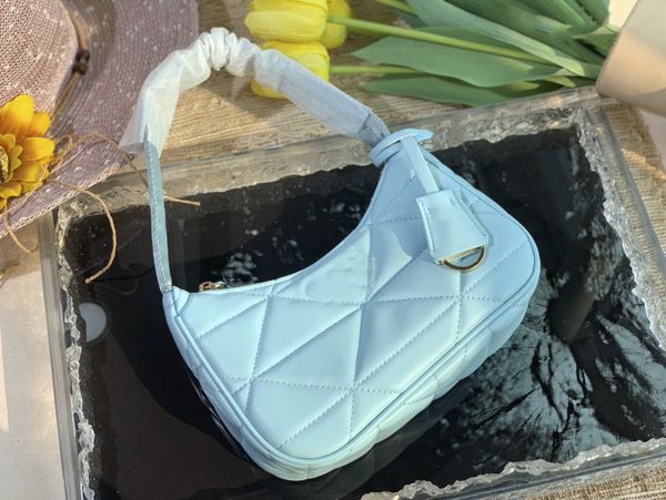 evening bags elegant tramp 2023 luxury shoulder underarm bag designer bag handbag sleek fashion brand purse silver glitter flip 5 colors
evening bags elegant tramp 2023 luxury shoulder underarm bag designer bag handbag sleek fashion brand purse silver glitter flip 5 colors