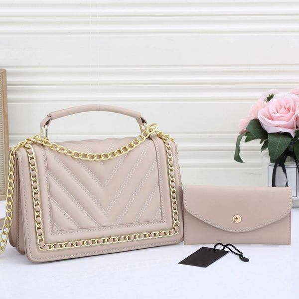 womens bags designer women leather handbags flap shoulder bag female stripe ladies brand imitation handbag wallets luxury letter logo packag
womens bags designer women leather handbags flap shoulder bag female stripe ladies brand imitation handbag wallets luxury letter logo packag