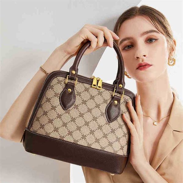 2023 bags clearance outlets evening bags light luxury bag women's new sense hand-held sling one shoulder versatile shell cross handbags
2023 bags clearance outlets evening bags light luxury bag women's new sense hand-held sling one shoulder versatile shell cross handbags