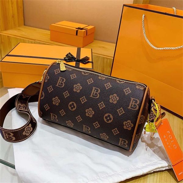 79% off bags outlet store red women's fashion new large capacity printed letter pillow bag versatile wide strap single shoulder crossbo
79% off bags outlet store red women's fashion new large capacity printed letter pillow bag versatile wide strap single shoulder crossbo
