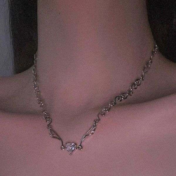 s chic sailor moon heart crystal wave wing pendant for women girl elegant creative cute choker necklace trendy jewelry 0206, Silver
s chic sailor moon heart crystal wave wing pendant for women girl elegant creative cute choker necklace trendy jewelry 0206, Silver