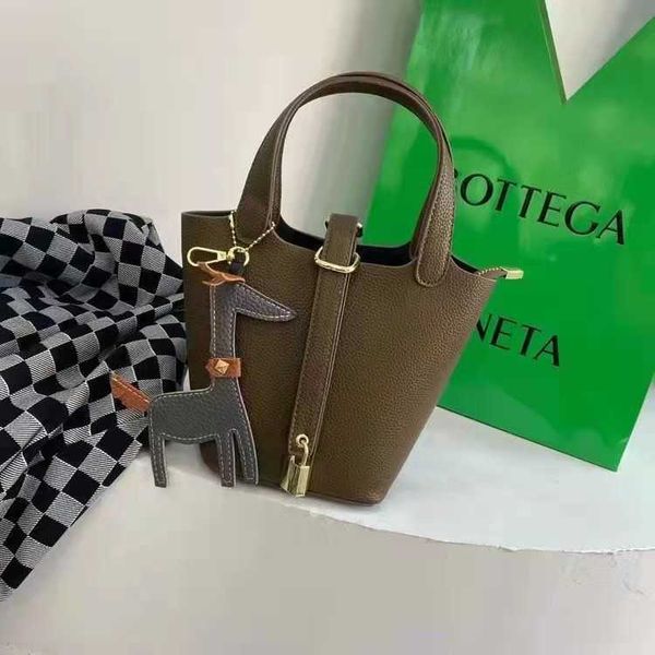 designer herme shoulder bags for women online outlet vegetable basket cowhide women's portable one-shoulder crpd1e
designer herme shoulder bags for women online outlet vegetable basket cowhide women's portable one-shoulder crpd1e