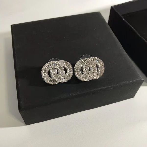women's stud earrings diamond crystal tassel perfect fusion designer earring designer brand two letters gift jewelry with box wedding b, Golden;silver
women's stud earrings diamond crystal tassel perfect fusion designer earring designer brand two letters gift jewelry with box wedding b, Golden;silver