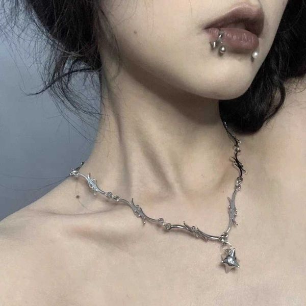 hip hop punk rivets shooting star pendant thorns chains choker necklaces for men women korean fashion rock jewelry club party 0206, Silver
hip hop punk rivets shooting star pendant thorns chains choker necklaces for men women korean fashion rock jewelry club party 0206, Silver