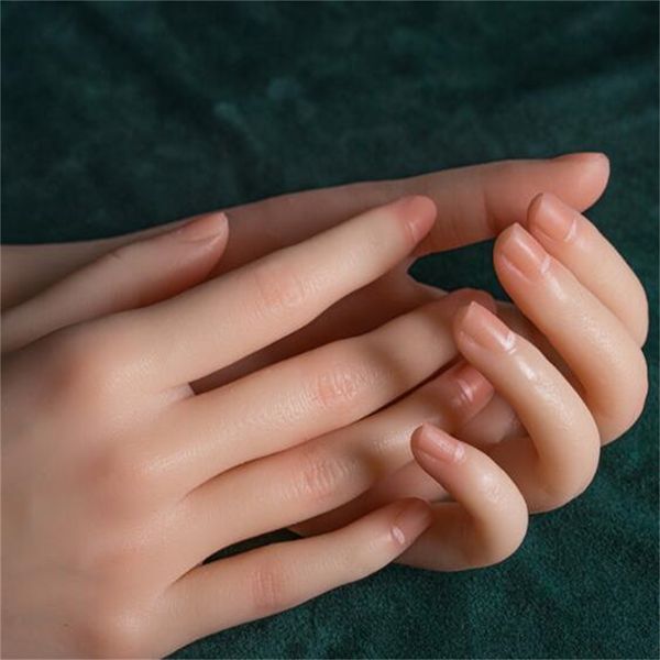 2023 simulated slimming female hand mannequin lengthened manicure artificial silicone props shooting display long arm model hand joint can b
2023 simulated slimming female hand mannequin lengthened manicure artificial silicone props shooting display long arm model hand joint can b