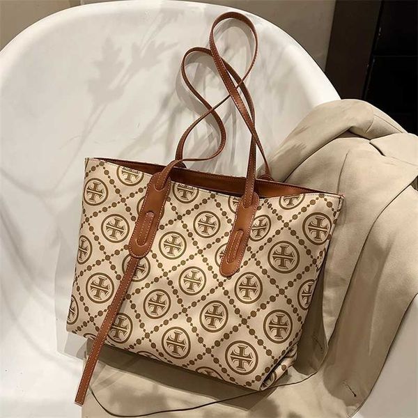 2023 bags clearance outlets large-capacity portable for women's new fashion casual one-shoulder underarm mesh red texture tote bag
2023 bags clearance outlets large-capacity portable for women's new fashion casual one-shoulder underarm mesh red texture tote bag