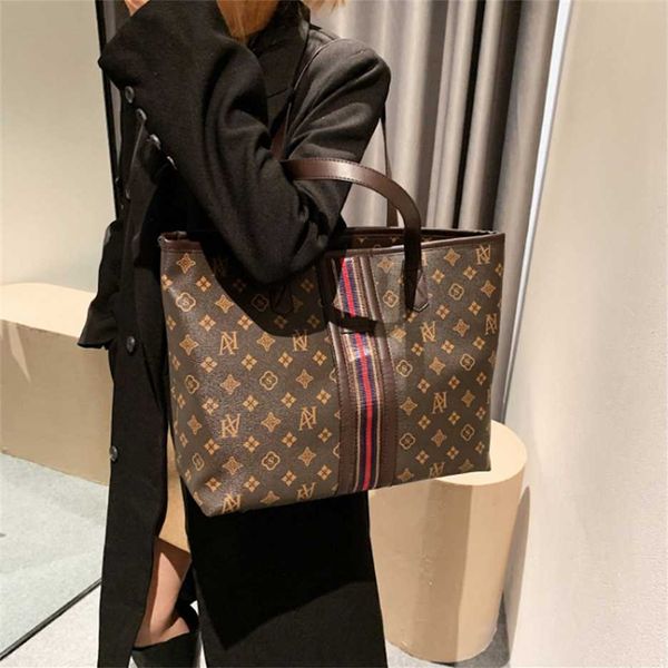 60% off handbags online usa large tote women's large capacity soft leather simple letter fashion commuter women's shoulder bag
60% off handbags online usa large tote women's large capacity soft leather simple letter fashion commuter women's shoulder bag