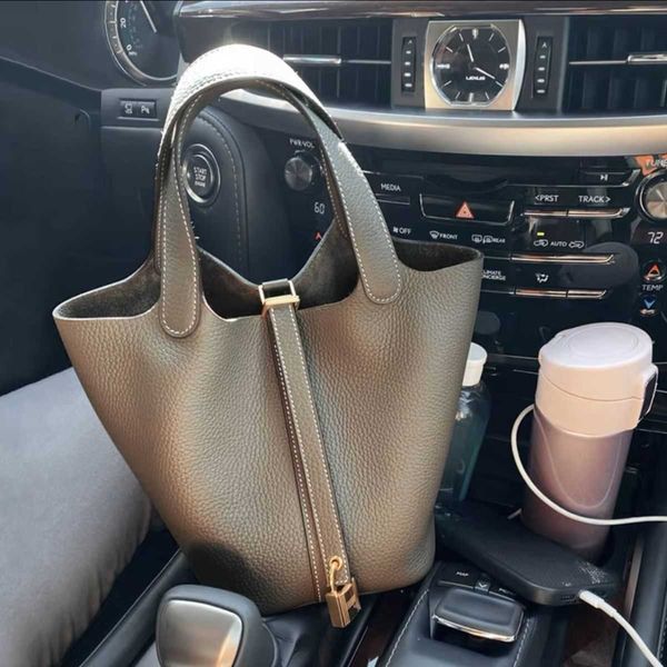 designer herme shoulder bags for women online outlet leather vegetable basket women's bag tc cowhide gift line
designer herme shoulder bags for women online outlet leather vegetable basket women's bag tc cowhide gift line