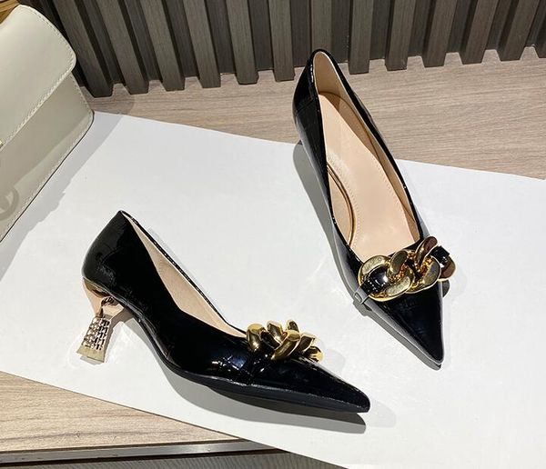 grade women luxurious wedding shoes high heel 5.5 cm comfortable patent leather pointed toe luxury fashion loafers party brand single shoes, Black
grade women luxurious wedding shoes high heel 5.5 cm comfortable patent leather pointed toe luxury fashion loafers party brand single shoes, Black