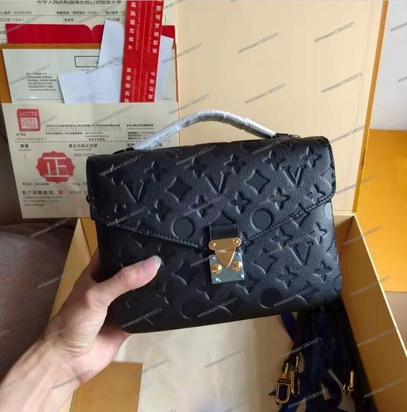 fashion women luxurys designers bags handbag women handbags lady messenger shoulder bag luxury louise purse vutton crossbody viuton bag
fashion women luxurys designers bags handbag women handbags lady messenger shoulder bag luxury louise purse vutton crossbody viuton bag