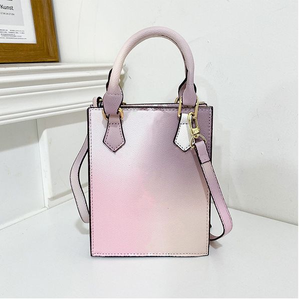 women's shoulder bags totes cross body cosmetic bag fashion cell phone pocket wallets grils letter printing gradient handbag
women's shoulder bags totes cross body cosmetic bag fashion cell phone pocket wallets grils letter printing gradient handbag