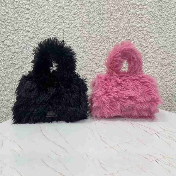 2021 winter new luxury design fashion hourglass pink plush faux fur bag female portable single-shoulder diagonal clutch satchels
2021 winter new luxury design fashion hourglass pink plush faux fur bag female portable single-shoulder diagonal clutch satchels