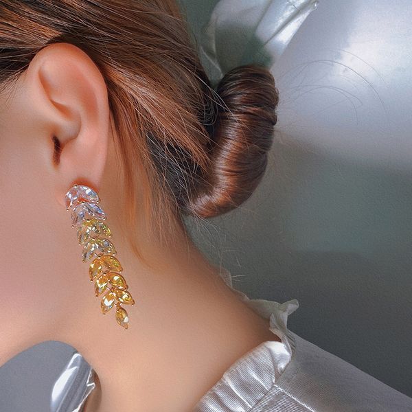 2023 selling chandelier tapered golden wheat ears long earrings light luxury tassel earrings tide silver needle zircon
2023 selling chandelier tapered golden wheat ears long earrings light luxury tassel earrings tide silver needle zircon
