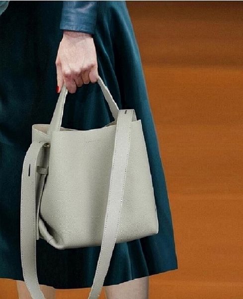 new embossed printing designer bag fashion women chain bag crossbody bags clutch handbag hgdfsdfhjsjhdf
new embossed printing designer bag fashion women chain bag crossbody bags clutch handbag hgdfsdfhjsjhdf