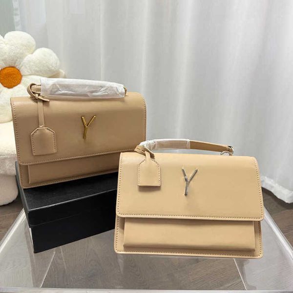 new messenger bag designer handbag lady shoulder bags classic simple sunset bag women black square crossbody bags purse 230201
new messenger bag designer handbag lady shoulder bags classic simple sunset bag women black square crossbody bags purse 230201