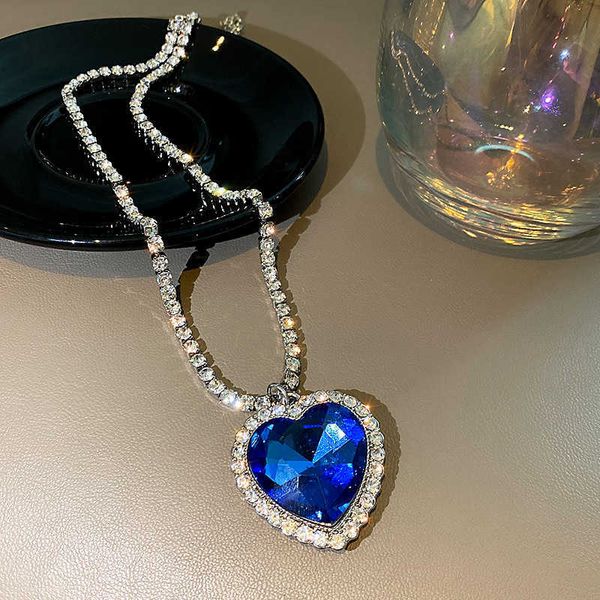 pendant necklaces big crystal heart neckle for women full rhinestone titanic of ocean blue love forever jewelry y2302, Silver
pendant necklaces big crystal heart neckle for women full rhinestone titanic of ocean blue love forever jewelry y2302, Silver